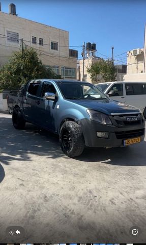 איסוזו די-מקס