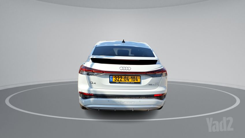 מודעת רכב אאודי Q4 e-tron