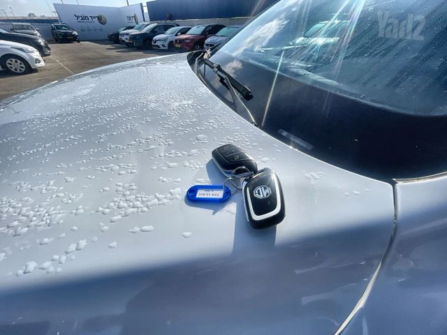 אם ג'י EHS PHEV