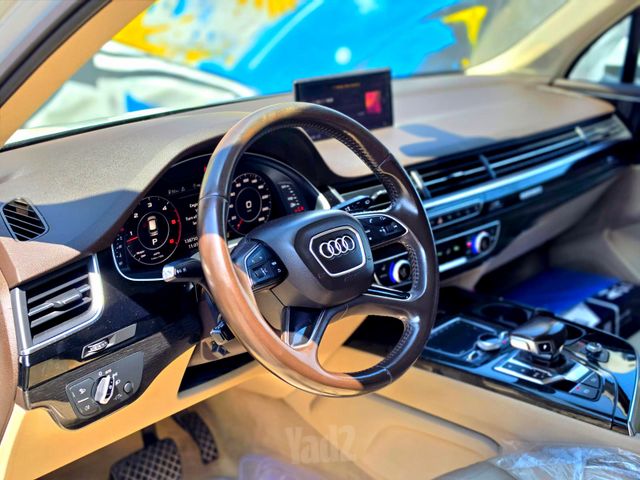 אאודי Q7