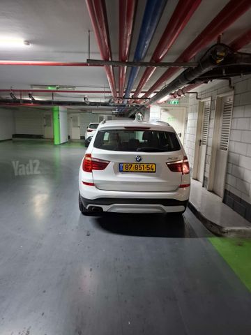 ב מ וו X3