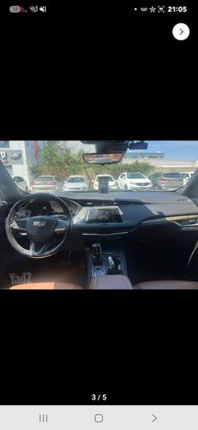 קאדילק XT4