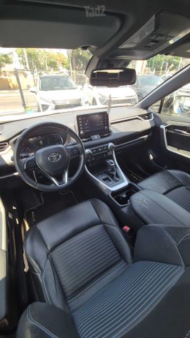טויוטה RAV4