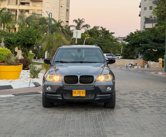 ב מ וו X5