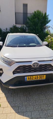 טויוטה RAV4