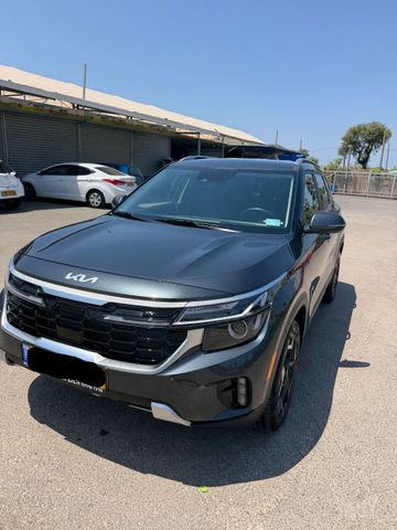 קיה סלטוס