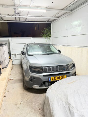 מודעת רכב ג'יפ אוונגר
