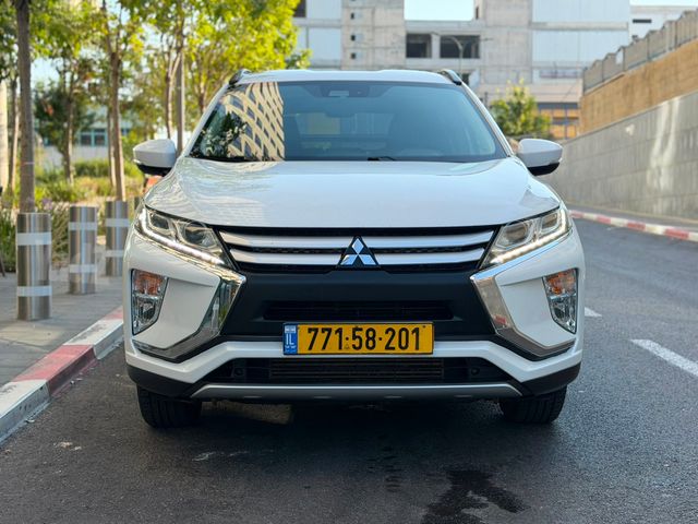 מיצובישי אקליפס קרוס