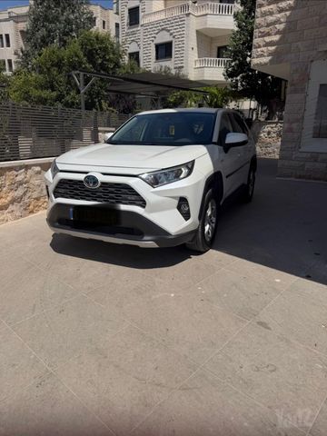 טויוטה RAV4