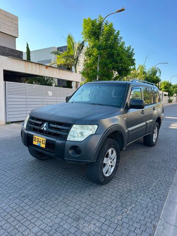 מיצובישי פג'רו