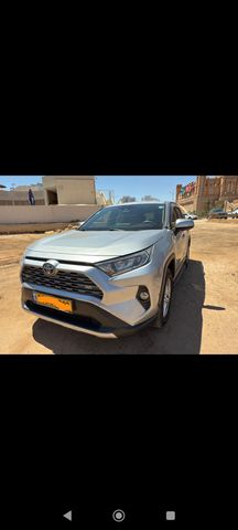 טויוטה RAV4