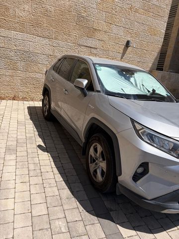 טויוטה RAV4