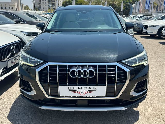 אאודי Q3