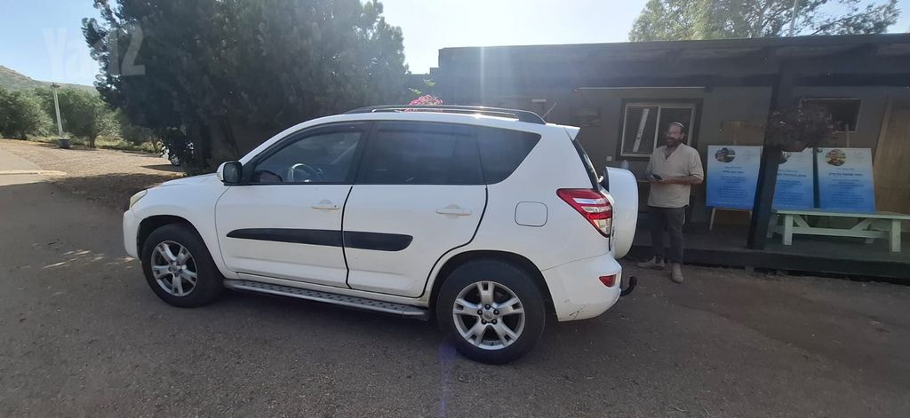 טויוטה RAV4