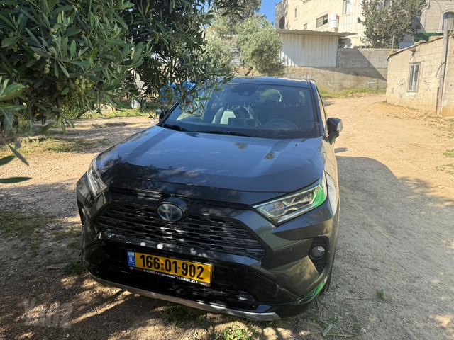 טויוטה RAV4