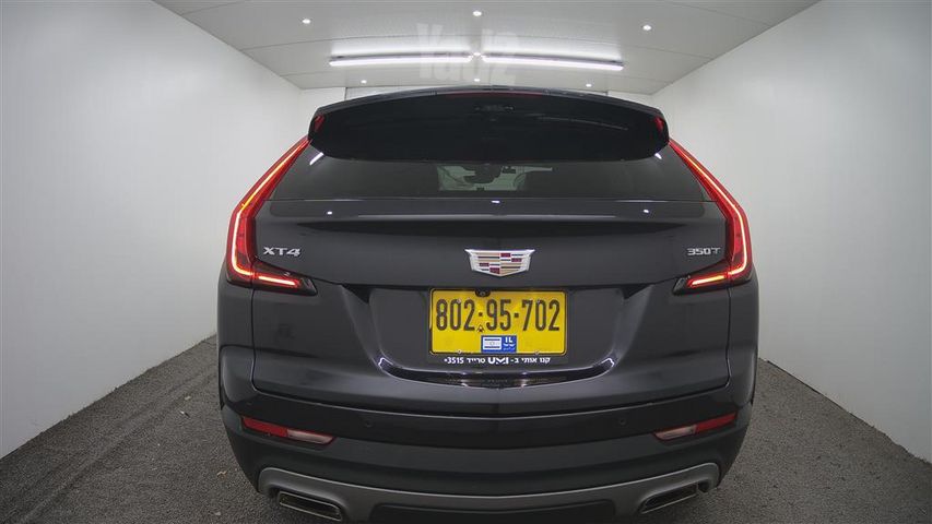 קאדילק XT4