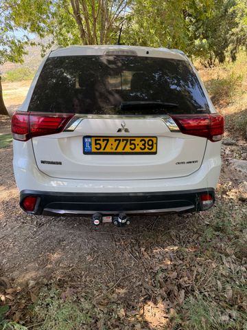 מיצובישי אאוטלנדר