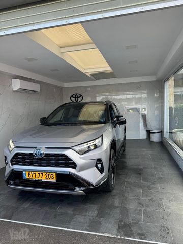 RAV4 4X2 E-Motion היברידי אוט׳ בנזין 2.5 (178 כ״ס) [2019-2026]