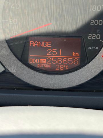 מודעת רכב טויוטה RAV4