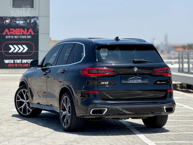 ב מ וו X5