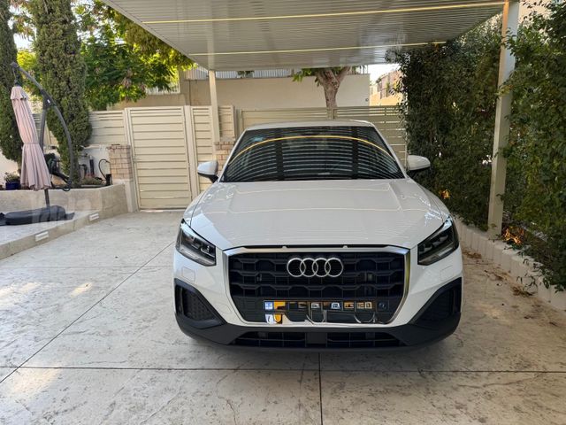 אאודי Q2