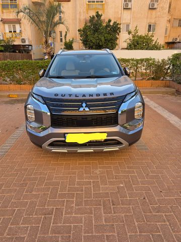 מודעת רכב מיצובישי אאוטלנדר