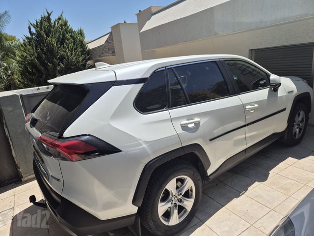 מודעת רכב טויוטה RAV4