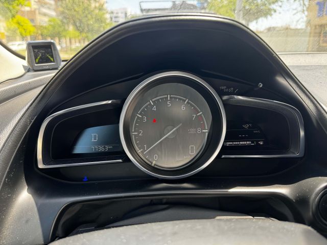 מודעת רכב מאזדה CX-3