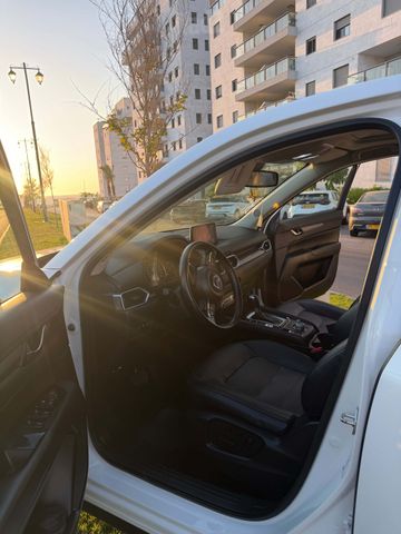 מודעת רכב מאזדה CX-5