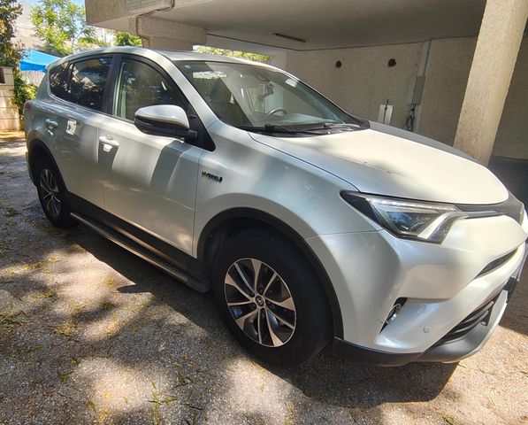 טויוטה RAV4