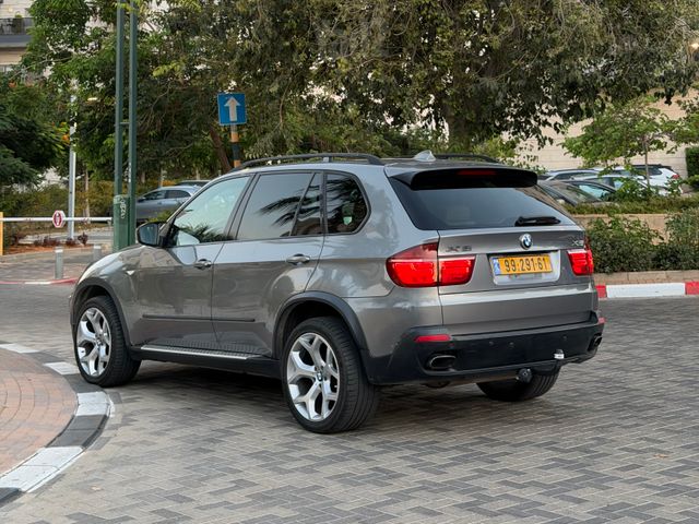 ב מ וו X5