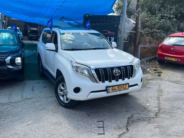 טויוטה לנד קרוזר