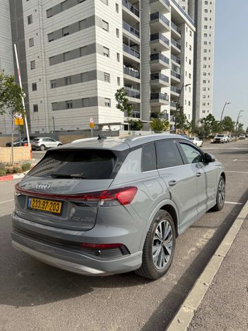 אאודי Q4 e-tron