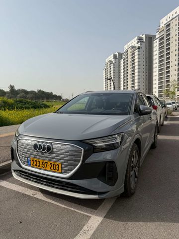 אאודי Q4 e-tron