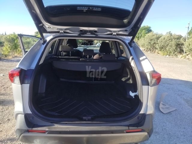 טויוטה RAV4