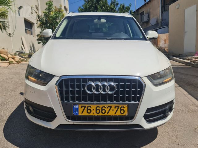 אאודי Q3