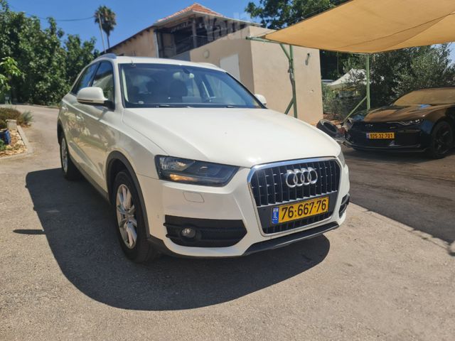 אאודי Q3