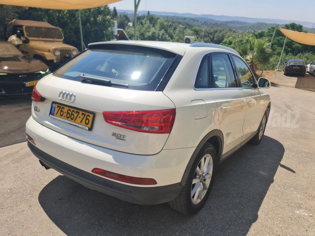 אאודי Q3