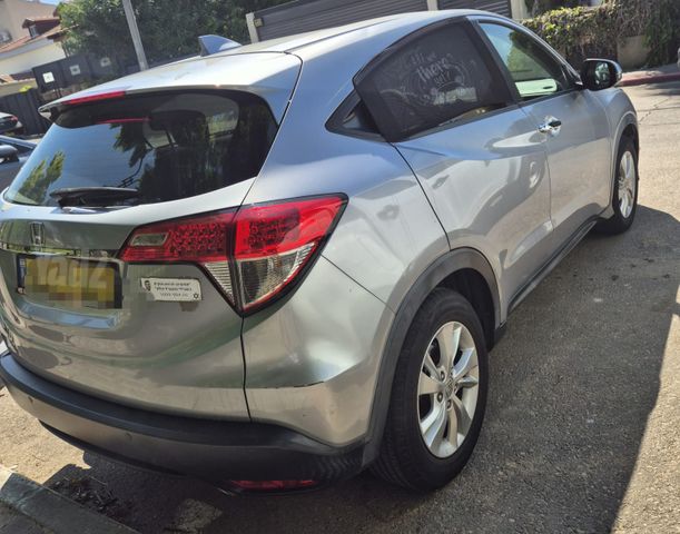 מודעת רכב הונדה HR-V