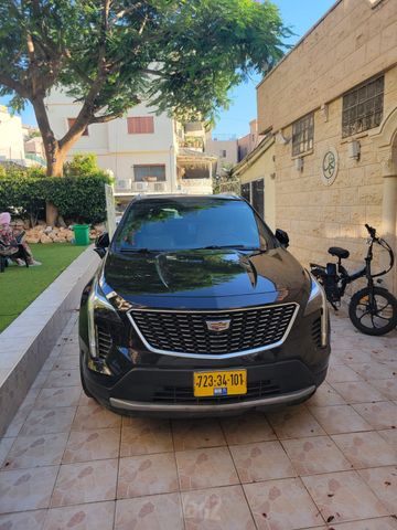 קאדילק XT4