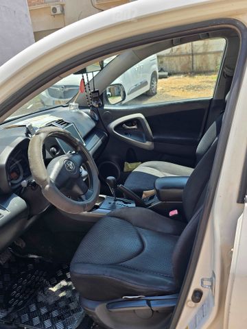 מודעת רכב טויוטה RAV4