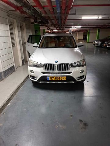 ב מ וו X3