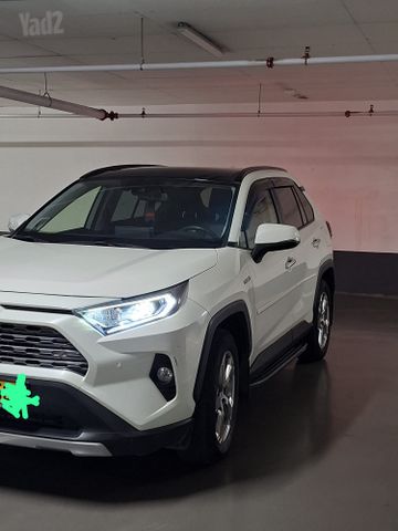 טויוטה RAV4