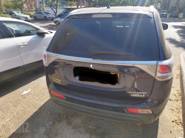 מיצובישי אאוטלנדר