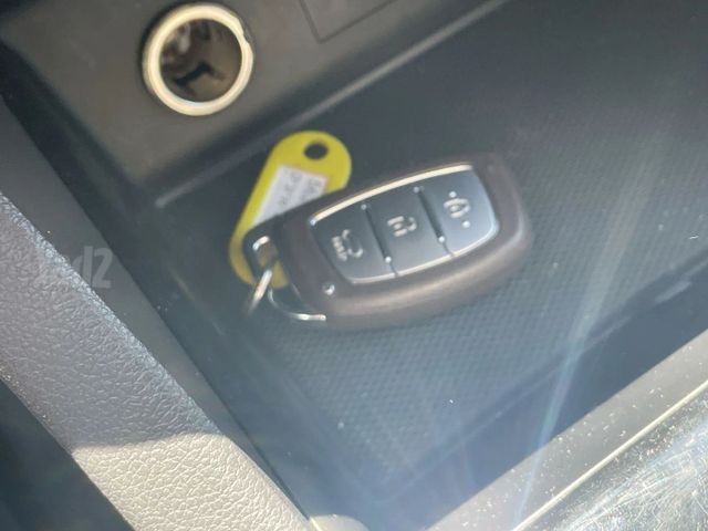 יונדאי איוניק