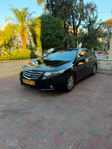 אקורד Luxury אוט׳ 2.0 (156 כ״ס)