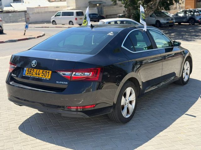 סקודה סופרב