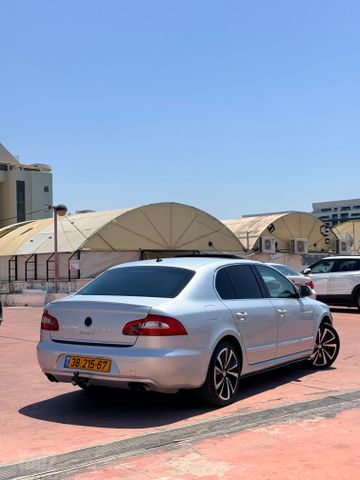 סקודה סופרב