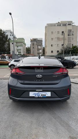 יונדאי איוניק