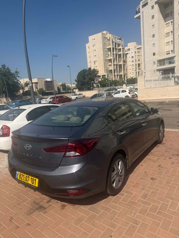 יונדאי אלנטרה